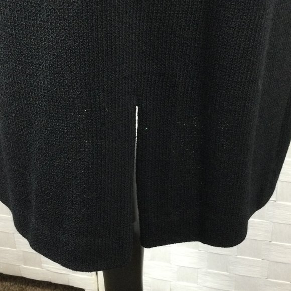 St. John Collection Black Straight Skirt, Size 4 - Picture 2 of 5